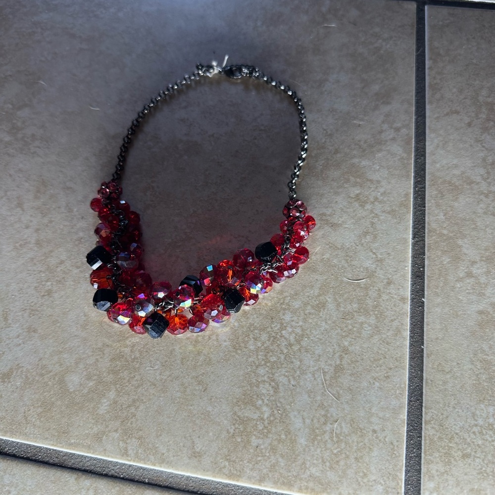 Chic Red and Black Crystal Necklace